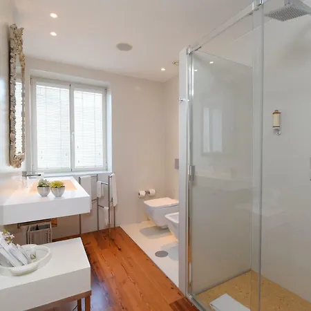 Sundial Gardens & Suites Sandim