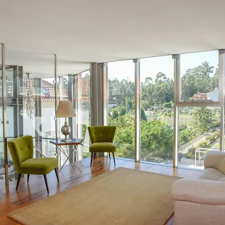 Sundial Gardens & Suites ゲストハウス Sandim