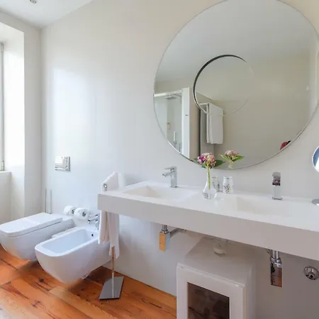 Sundial Gardens & Suites Sandim