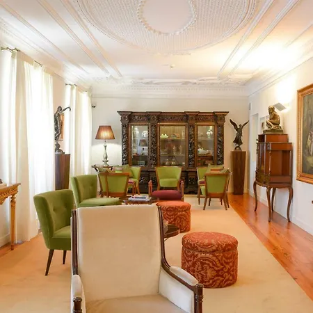 Sundial Gardens & Suites Casa de hóspedes Sandim