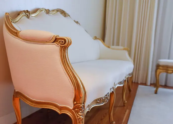 Sundial Gardens & Suites 4*