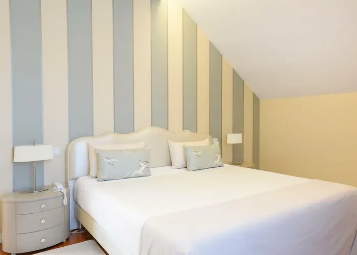 Hotel Sundial Gardens & Suites Sandim