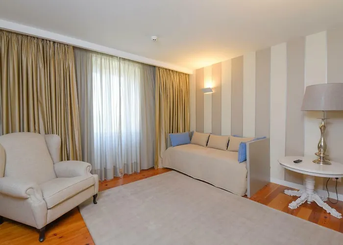 Sundial Gardens & Suites Hotel